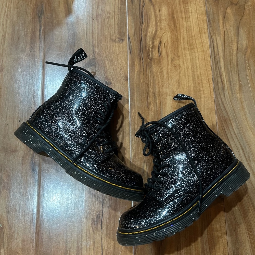 Black glitter toddler Dr. Martens size 10